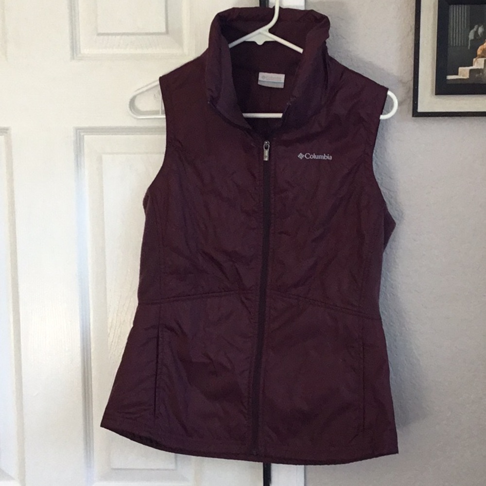 Columbia burgundy vest